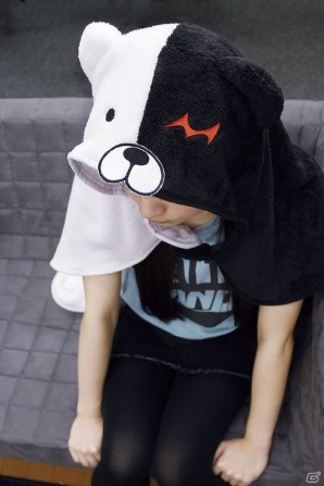 ダンガンロンパ」シリーズに登場するモノクマのブランケット＆セクシー