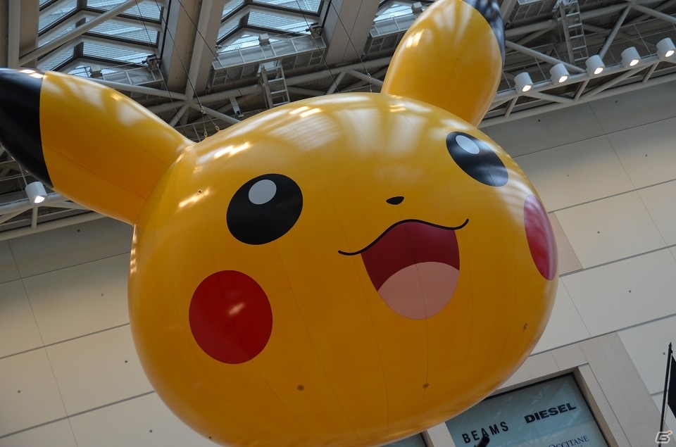 みなとみらい一帯が黄色に染まった「ピカチュウ大量発生チュウ！」をレポート！“ミュウツー”のレイドバトルの様子もお届けの画像2
