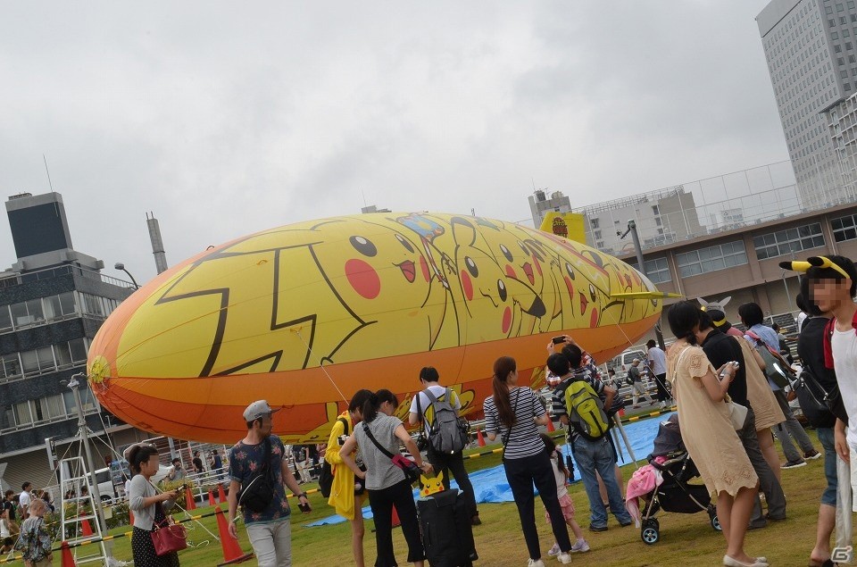 みなとみらい一帯が黄色に染まった「ピカチュウ大量発生チュウ！」をレポート！“ミュウツー”のレイドバトルの様子もお届けの画像4