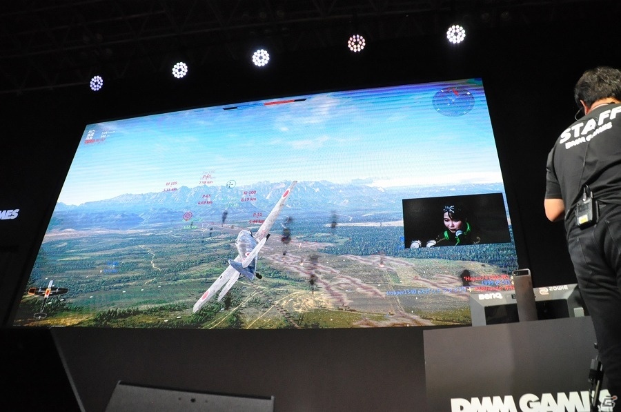 【TGS 2017】「War Thunder」倉持由香さんと雨宮瑠菜さんがセクシーすぎる水着姿を大胆に披露！Gaijin×DMM GAMESスペシャルジョイントステージレポートの画像14