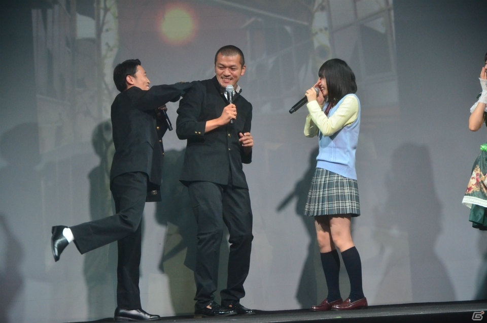 DMM流「ダンボール戦機」は美少女×装甲破損！？「装甲娘」が初お披露目された「DMM GAMES×レベルファイブ」記者発表会をレポートの画像32