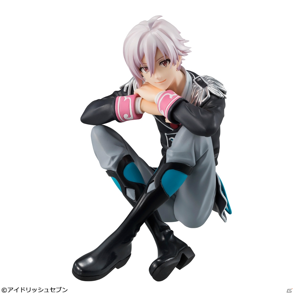 「アイドリッシュセブン」TRIGGERが男の色気たっぷりに“てのひらサイズ”で登場！1stシングル「SECRET NIGHT」の衣装を再現の画像2
