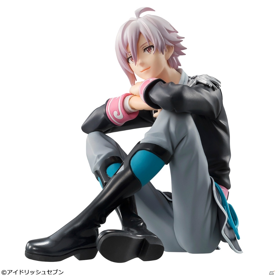 「アイドリッシュセブン」TRIGGERが男の色気たっぷりに“てのひらサイズ”で登場！1stシングル「SECRET NIGHT」の衣装を再現の画像3