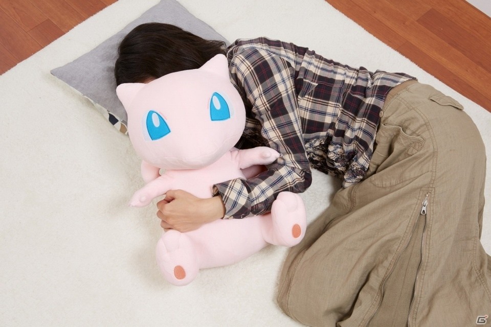 幻のポケモン・ミュウのPCクッションが登場！本日より予約受付がスタートの画像3