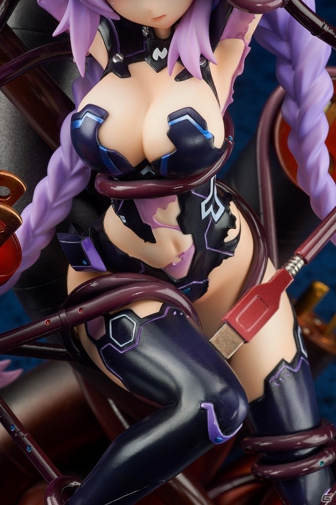 超次元ゲイム ネプテューヌ「パープルハート」が自由を奪われた衝撃的な姿で1/8スケールフィギュア化！の画像4