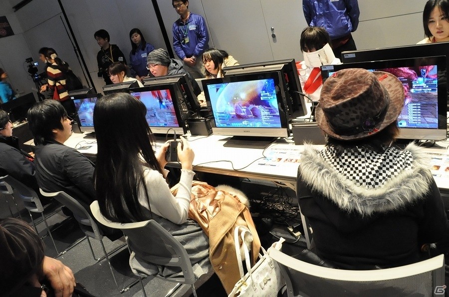 「ファンタシースターオンライン2」クラウドのサービスが2018年春に決定！エリュトロン・ドラゴンの先行体験も実施された「アークスX'masパーティー2017」レポートの画像2