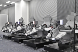 エヴァが暴走し、ATフィールドを素手で引き裂く！バトルシーンがさらなる進化を遂げた「エヴァンゲリオン VR The 魂の座：暴走」先行体験レポートの画像2