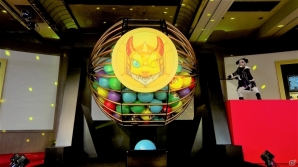 竹内力さん率いる秘密結社ひっぱり団が4億円山分けのビンゴ大会を開催！「モンストカウントダウン'17-'18 IN SHIBUYA」公式レポートが到着の画像8