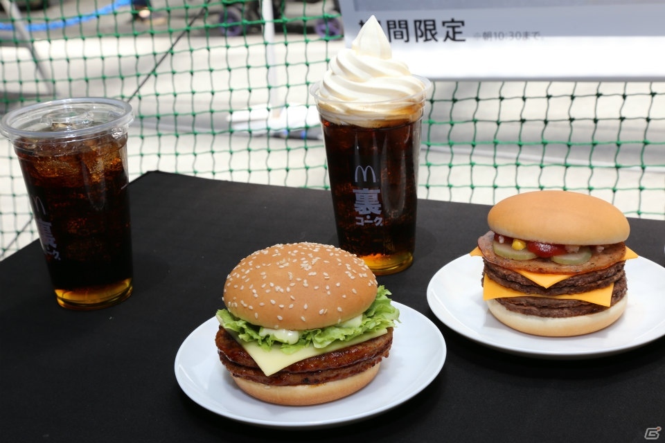 「マックの裏メニュー」と「ウイニングイレブン 2018」がコラボ、PR発表会には「サッカーの神様」ジーコ氏も登場！の画像5