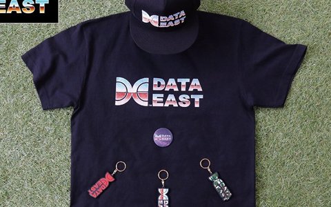 往年のゲームメーカー「データイースト」公式グッズが登場！ロゴを活かしたTシャツや缶バッジなどがラインナップ
