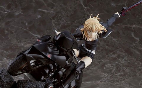 キュイラッシェ・ノワールを駆る「アルトリア・ペンドラゴン〔オルタ〕」が立体化！