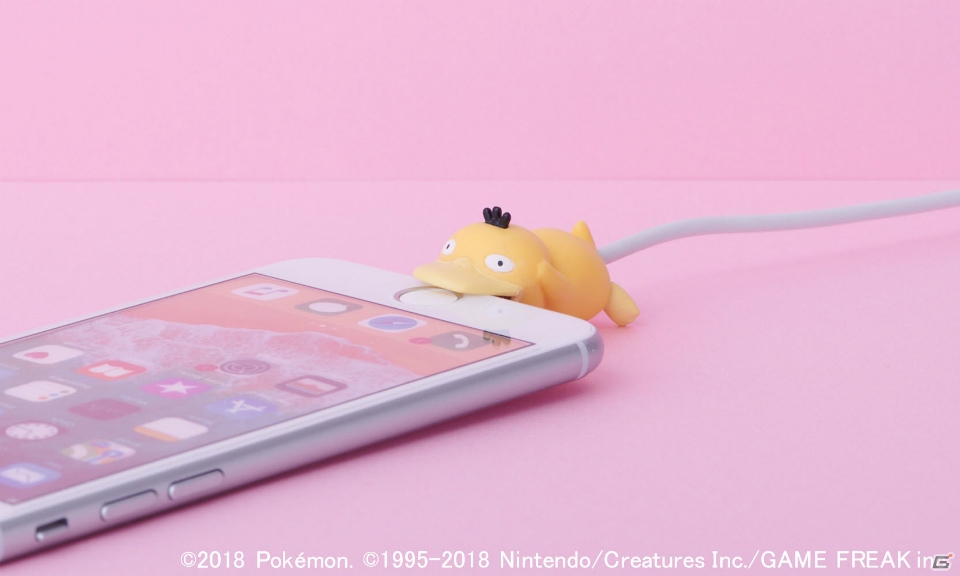 ピカチュウたちがiPhoneにガブッ!と噛みつくケーブル用アクセサリー「ケーブルバイト ポケモン」が8月10日発売の画像