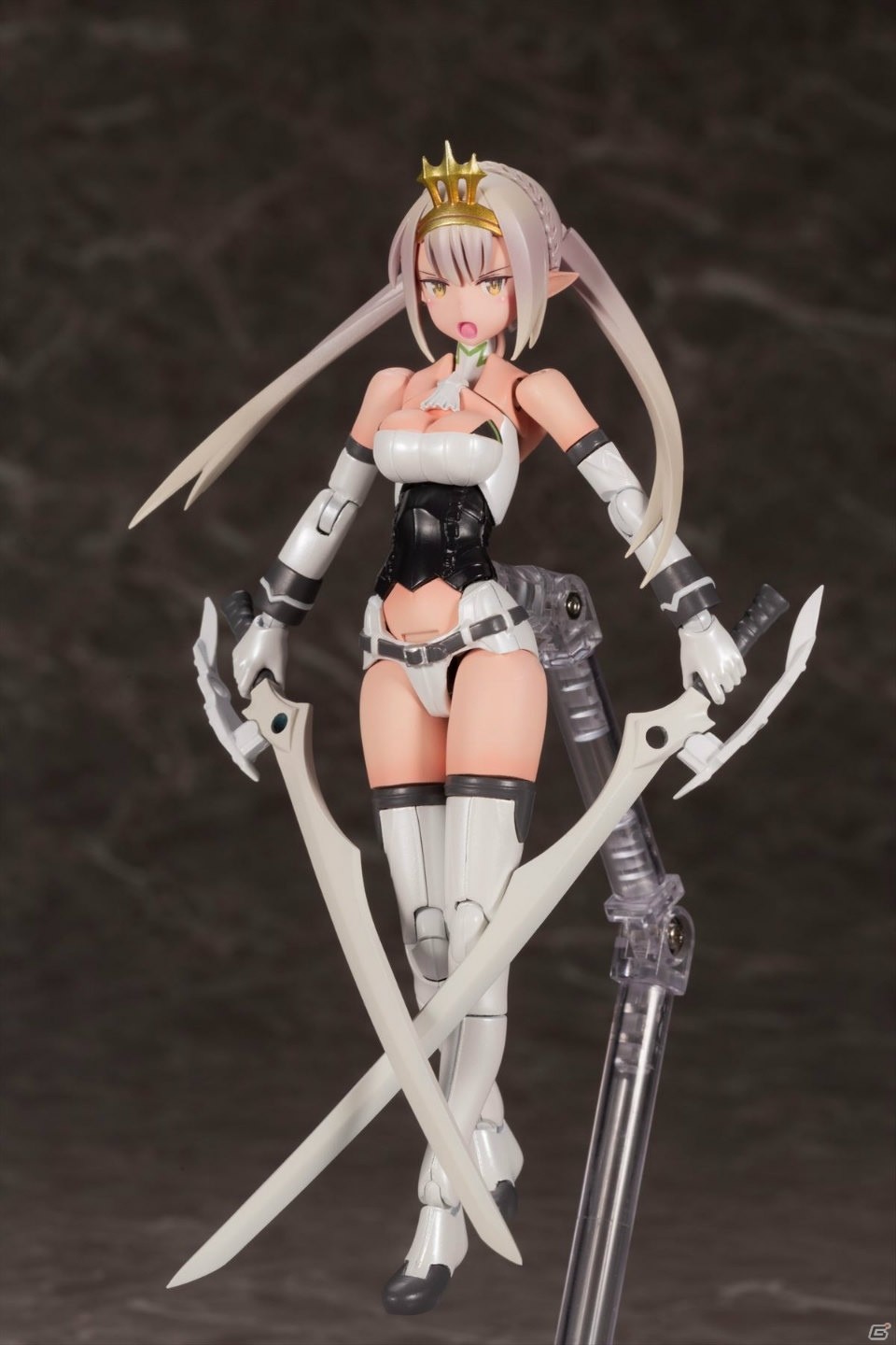 「武装神姫」×「メガミデバイス」コラボ第1弾！「猟兵型エーデルワイス」が島田フミカネ氏のデザインで登場の画像6