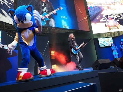 【TGS2018】飯塚隆氏×瀬上純氏のトークショー＆ミニライブ！「チームソニックレーシング」のステージイベントレポートの画像8