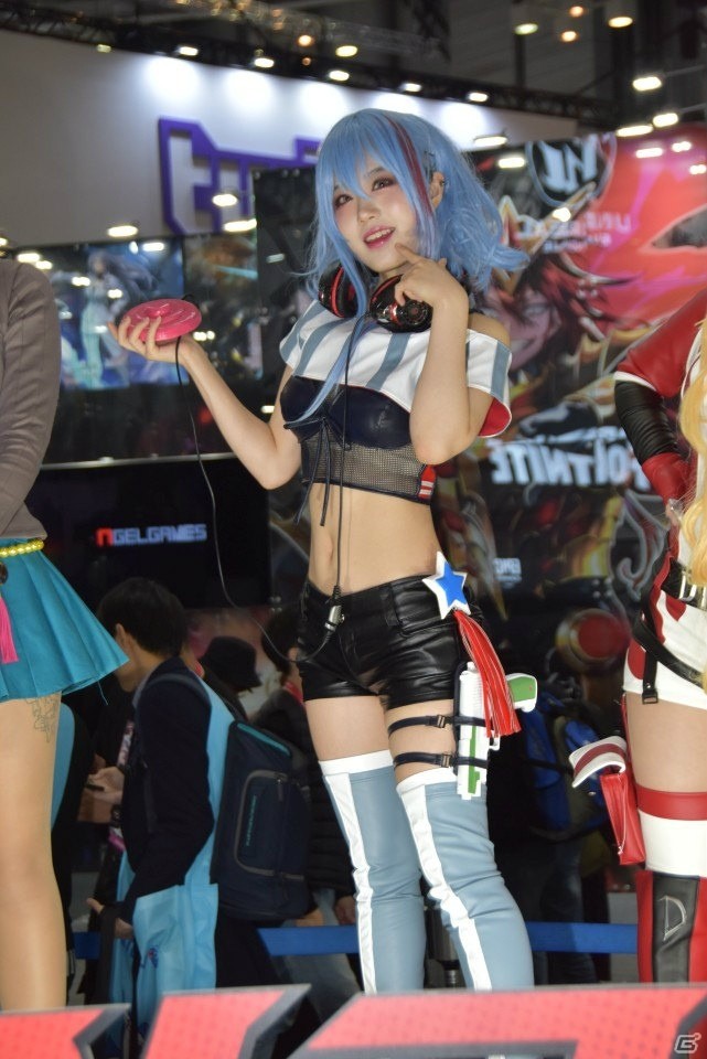 ゲームキャラクターの衣装を身にまとい会場を盛り上げた美人コンパニオンを写真で紹介：前編【G-STAR2018】の画像21
