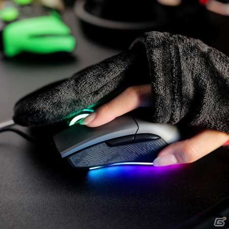 クリスマスは“毛布を着て”ゲームざんまい！ゲーミング着る毛布「ダメ着4G」が発売の画像3