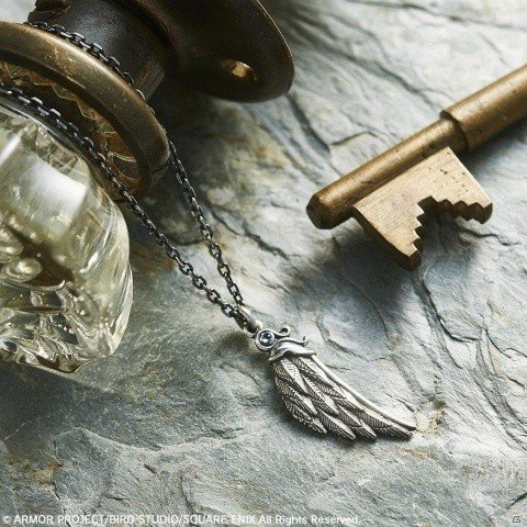 ドラゴンクエスト シルバーアクセサリー「キメラのつばさ」が発売決定