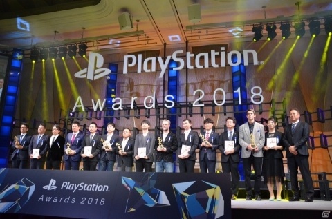 7年ぶりとなるクワドロプルプラチナプライズ受賞作品は「MHW」に！「PlayStation Awards 2018」授賞式をレポートの画像17