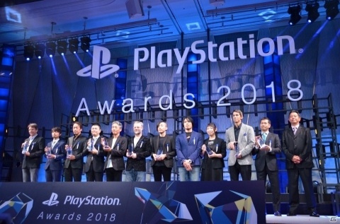 7年ぶりとなるクワドロプルプラチナプライズ受賞作品は「MHW」に！「PlayStation Awards 2018」授賞式をレポートの画像6