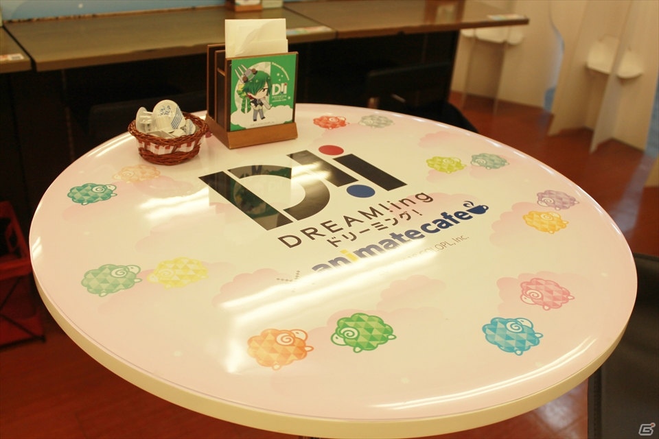 描き下ろしイラスト満載の「DREAM!ing」アニメイトカフェショップ池袋のコラボカフェ内覧会をレポートの画像5