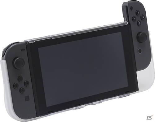 カードケース付きSwitch用グリップカバーが12月28日に発売！装着したままドックの使用も可能の画像4