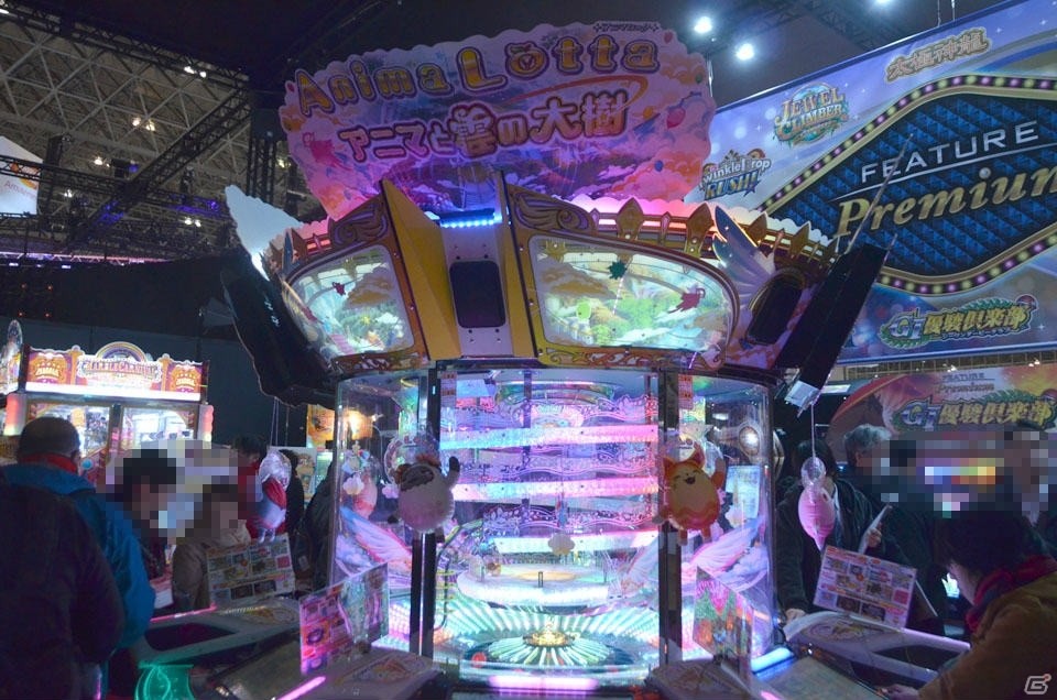 【JAEPO2019】DDR20周年記念のゴールドカラー筐体も登場！新作メダルゲームやプライズ機器が展示されたKONAMIブースの画像5