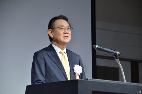 新実傑氏