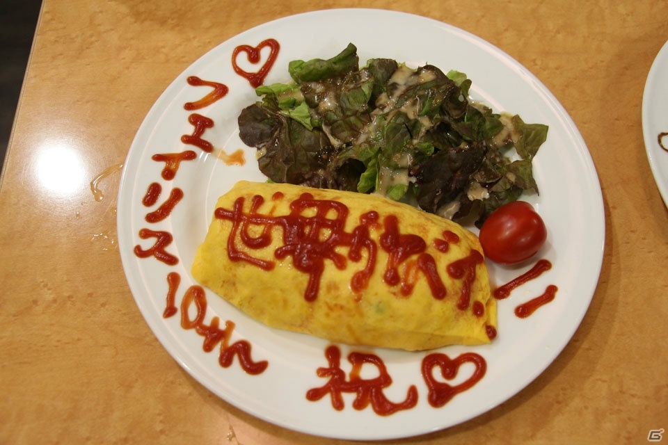 モモーイが人生初のケチャップアートに挑戦！「フェイリスニャンニャンお給仕10周年記念」イベントレポートの画像8