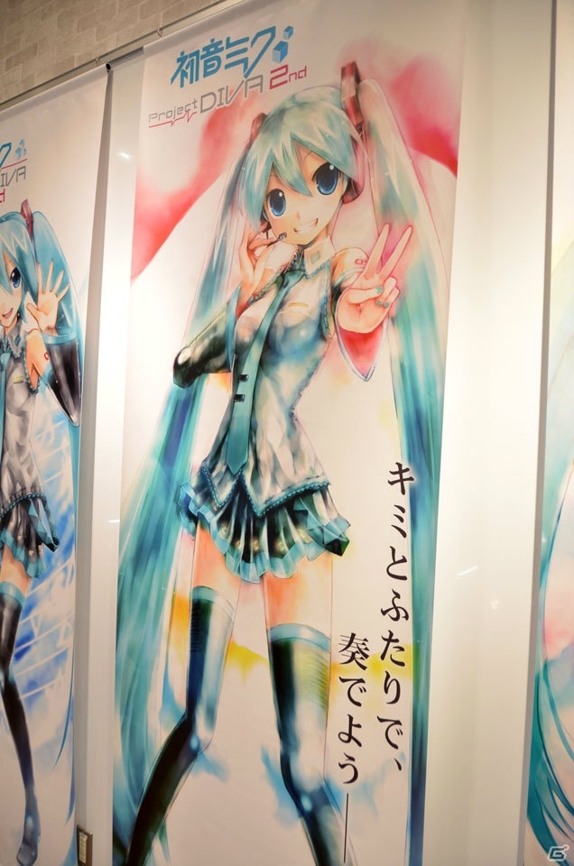 秋葉原で新たにオープンする「Akib@ko」で行われる「初音ミク Project DIVA 10周年展」の内覧会をレポートの画像4