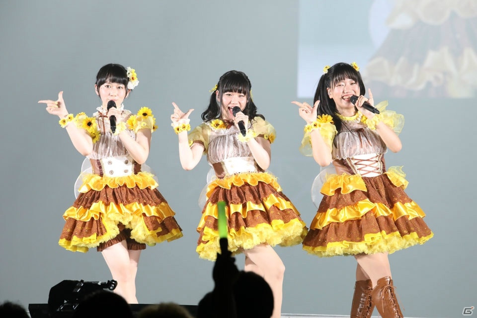 「Tokyo 7th シスターズ 5th Anniversary Live -SEASON OF LOVE- in Makuhari Messe」2日目レポート！