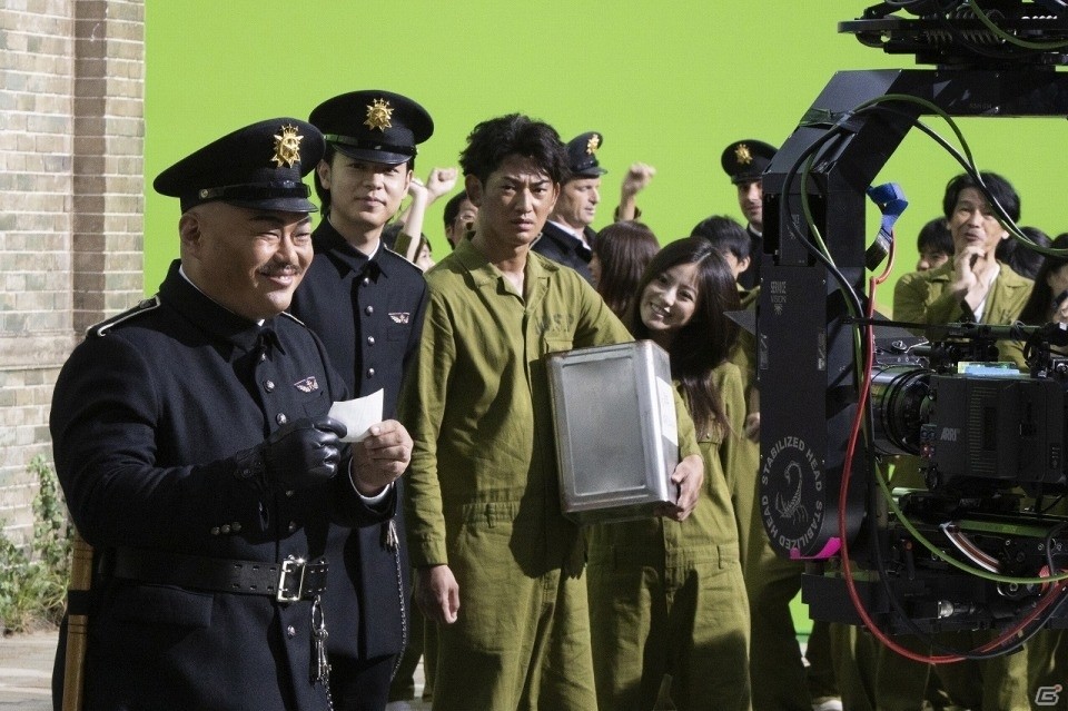 黒川所長と囚人たちの立場が逆転！TVCM「モンストプリズン 革命」篇が10月5日より放送の画像2