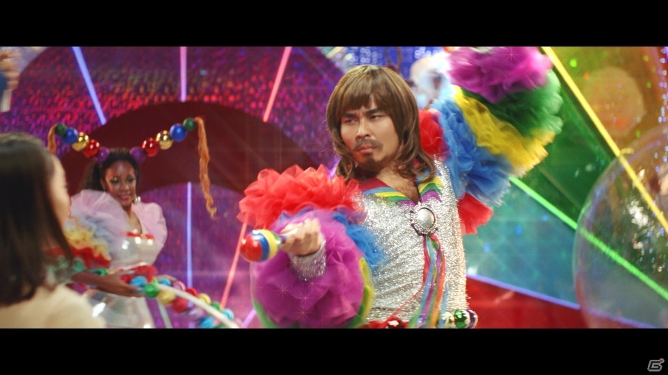 「共闘ことばRPG コトダマン」小澤征悦さんと平祐奈さんがノリノリでダンスを踊る新CMが12月13日より全国でオンエア！の画像9