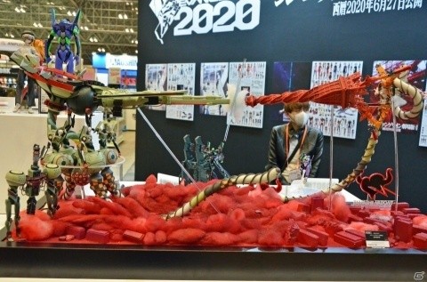 「SSSS.GRIDMAN」立花とアカネがチアガール姿で登場！EVANGELION 2020やキューズQブースなどを紹介【WF2020冬】の画像8