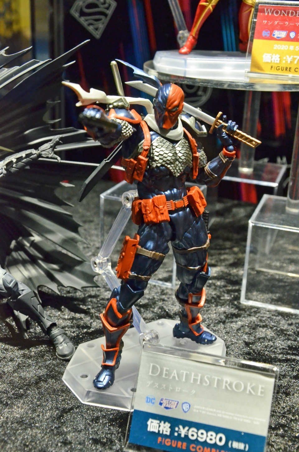 「SSSS.GRIDMAN」立花とアカネがチアガール姿で登場！EVANGELION 2020やキューズQブースなどを紹介【WF2020冬】の画像99
