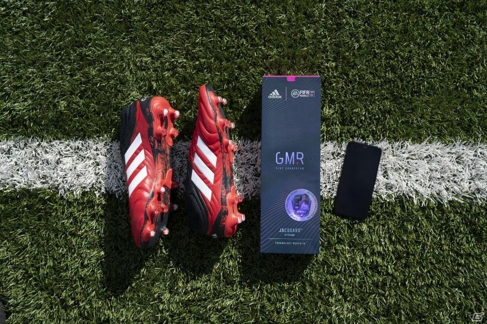 「EA SPORTS FIFA Mobile サッカー」と連動するインソール「adidas GMR」が発売！の画像5