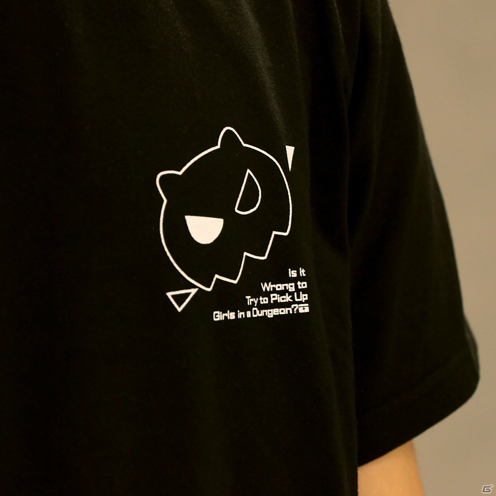 「ダンまち～メモリア・フレーゼ～」シル役・石上静香さんデザインのオリジナルTシャツをはじめとした新作グッズの予約販売が開始！の画像2