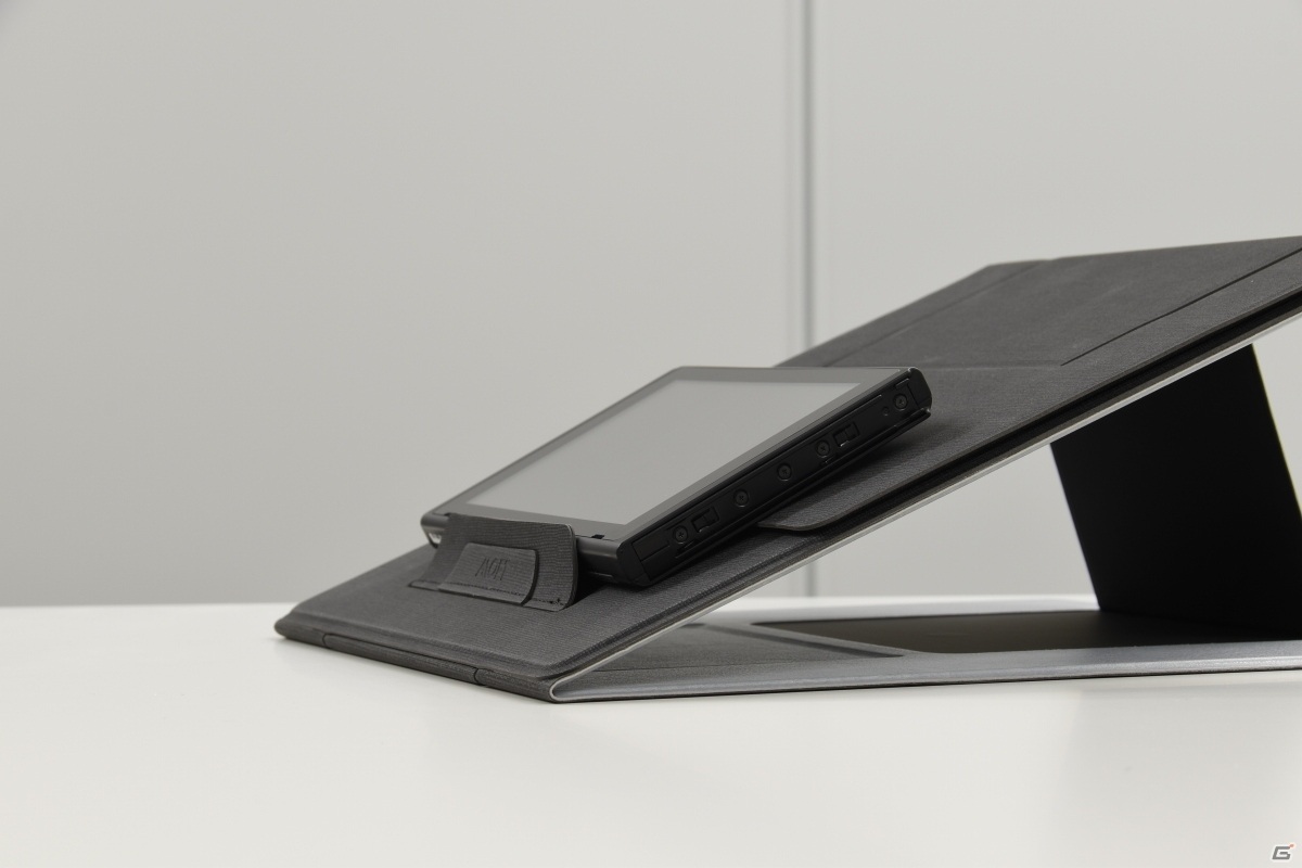 スマホやタブレット、Nintendo Switchにも使える極薄ノートPCスタンド「MOFT Z」を紹介の画像2