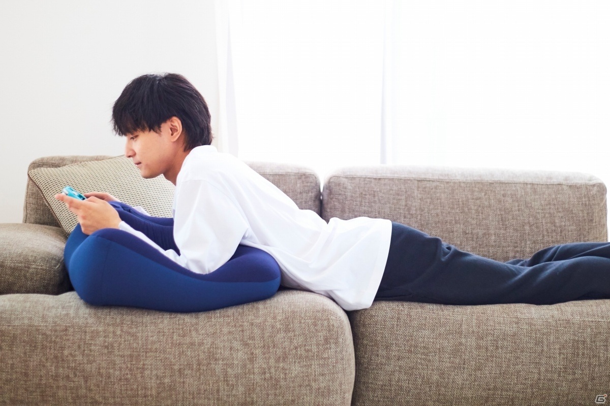 うつ伏せでのモバイルタイムをサポートする枕「NeOchi PillOw」がMakuakeで販売開始！の画像4