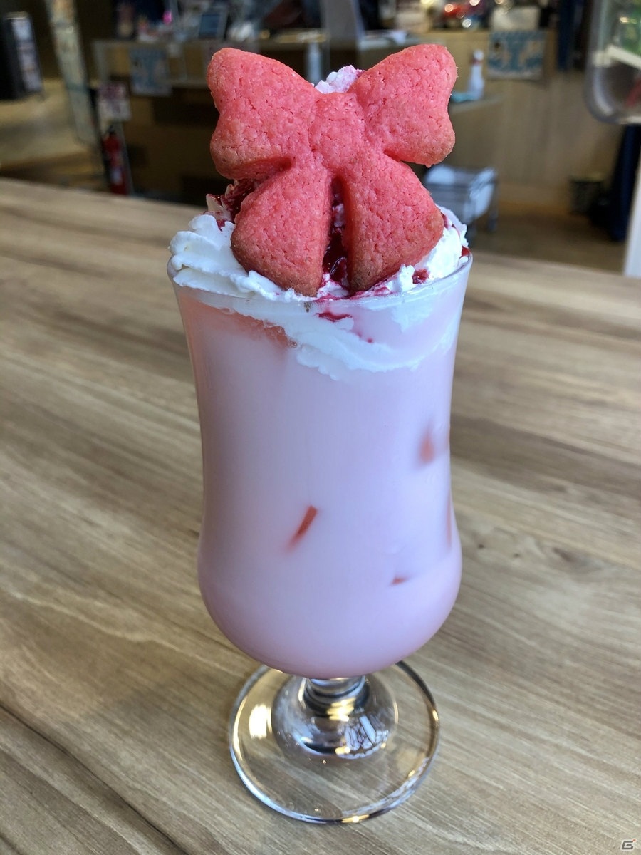 “大人かわいい”グッズやフードが盛りだくさん！カプコンカフェ×「コードギアス 反逆のルルーシュ」コラボの試食会レポートをお届けの画像12
