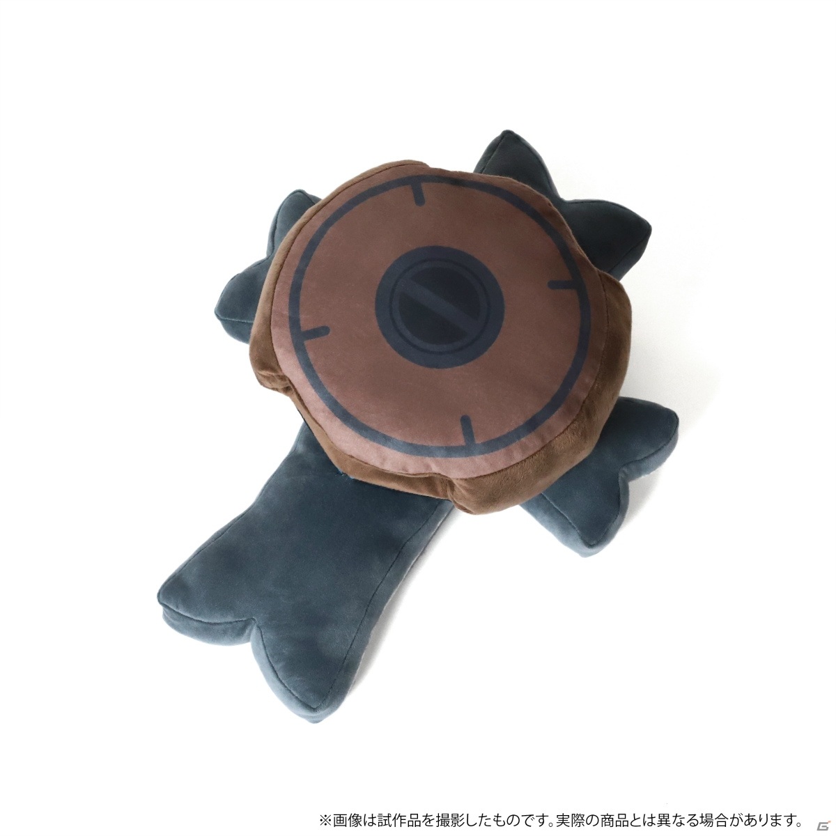 「Fate/Grand Order -絶対魔獣戦線バビロニア-」より卓上用まくらとして使用できる「マシュの盾 お昼寝まくら」が登場！の画像3