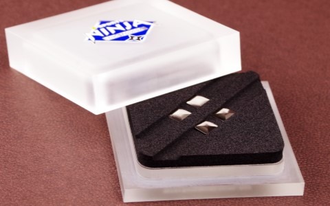 好みに合わせた調整が可能な布製マウスパッド向けのマウスソール「メタルマウスソール 菱-BISHI-」が登場！