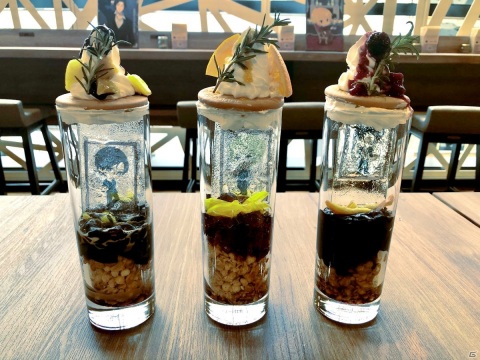 ディッシュプレートやステンドグラス風のパフェも！カプコンカフェ×「囚われのパルマ」コラボ・試食会レポートの画像12