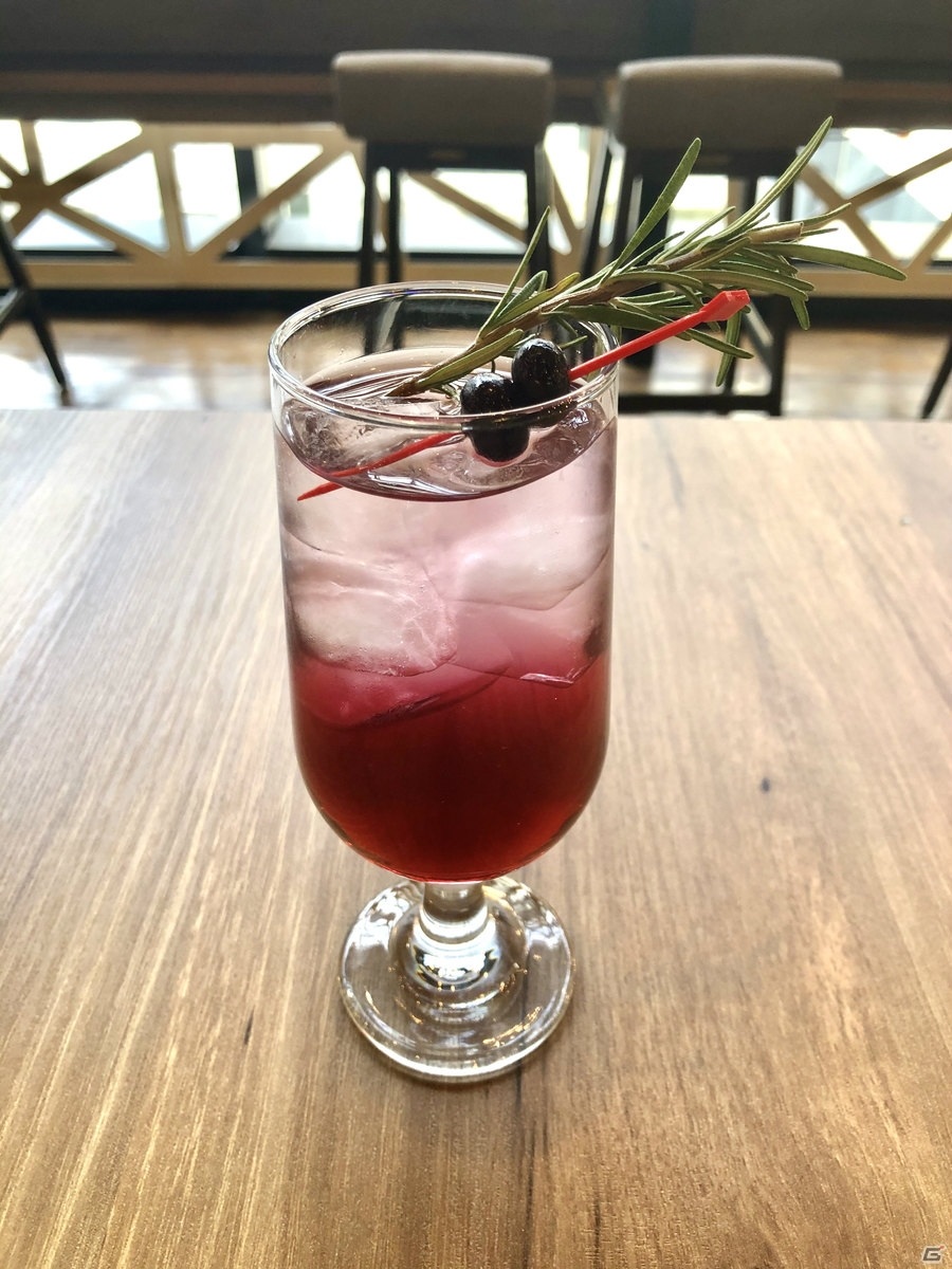 ディッシュプレートやステンドグラス風のパフェも！カプコンカフェ×「囚われのパルマ」コラボ・試食会レポートの画像21