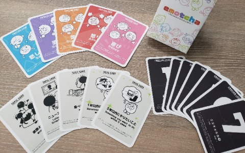 セガ エックスディー、社員のコミュニケーション能力向上を目的としたカードゲーム「emotcha」をノバルティス ファーマと共同開発