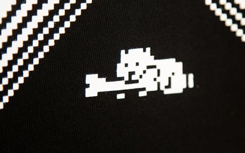 「UNDERTALE」オリジナルTシャツや缶入りフレークシールなど、最新グッズ3点が登場！