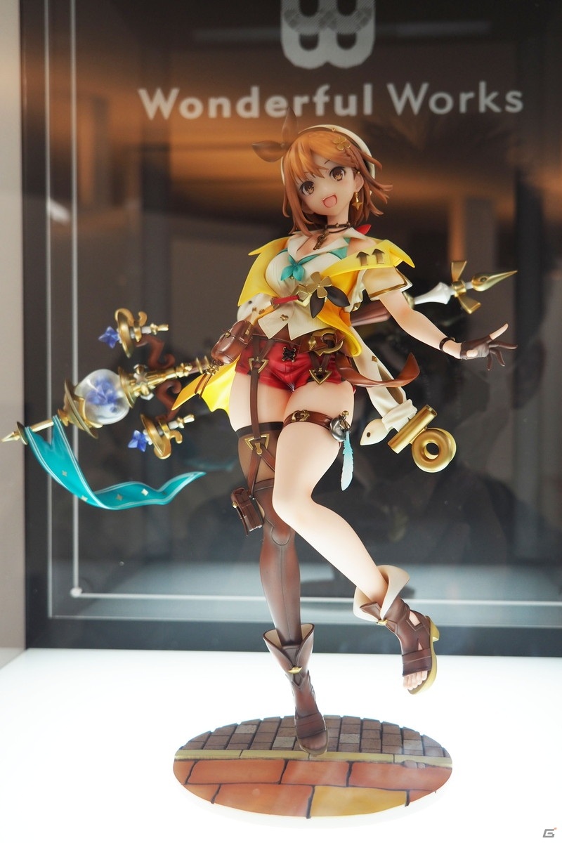 ライザのアトリエ　フィギュア　2体セット ライザのアトリエ フィギュア 2体セット - メルカリ