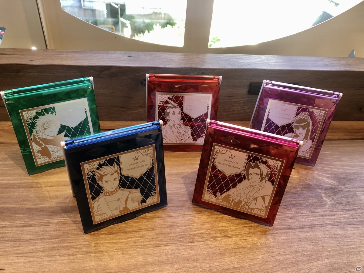 王室風メインビジュアルを使ったグッズは必見！カプコンカフェ