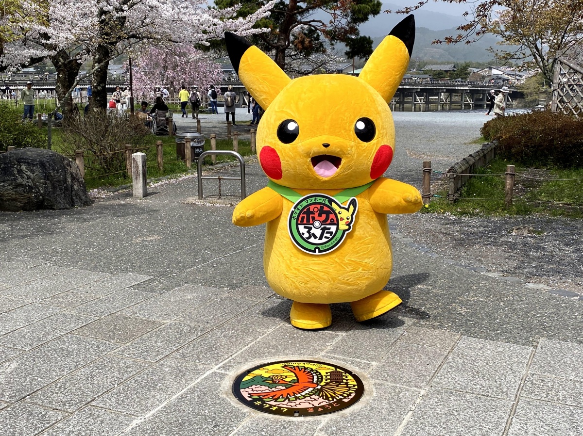 伝説のポケモン・ホウオウなど5枚の「ポケふた」が京都市に設置！古都