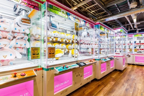クレーンゲーム機とプリントシール機のみで構成された「namco三宮OS店」が4月26日にオープンの画像6