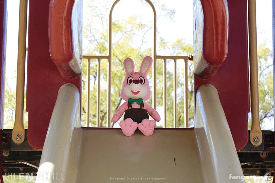 「SILENT HILL」ロビーのぬいぐるみとピンバッジ、レイクビューホテル キーホルダーがFangamer Japanで発売！の画像6